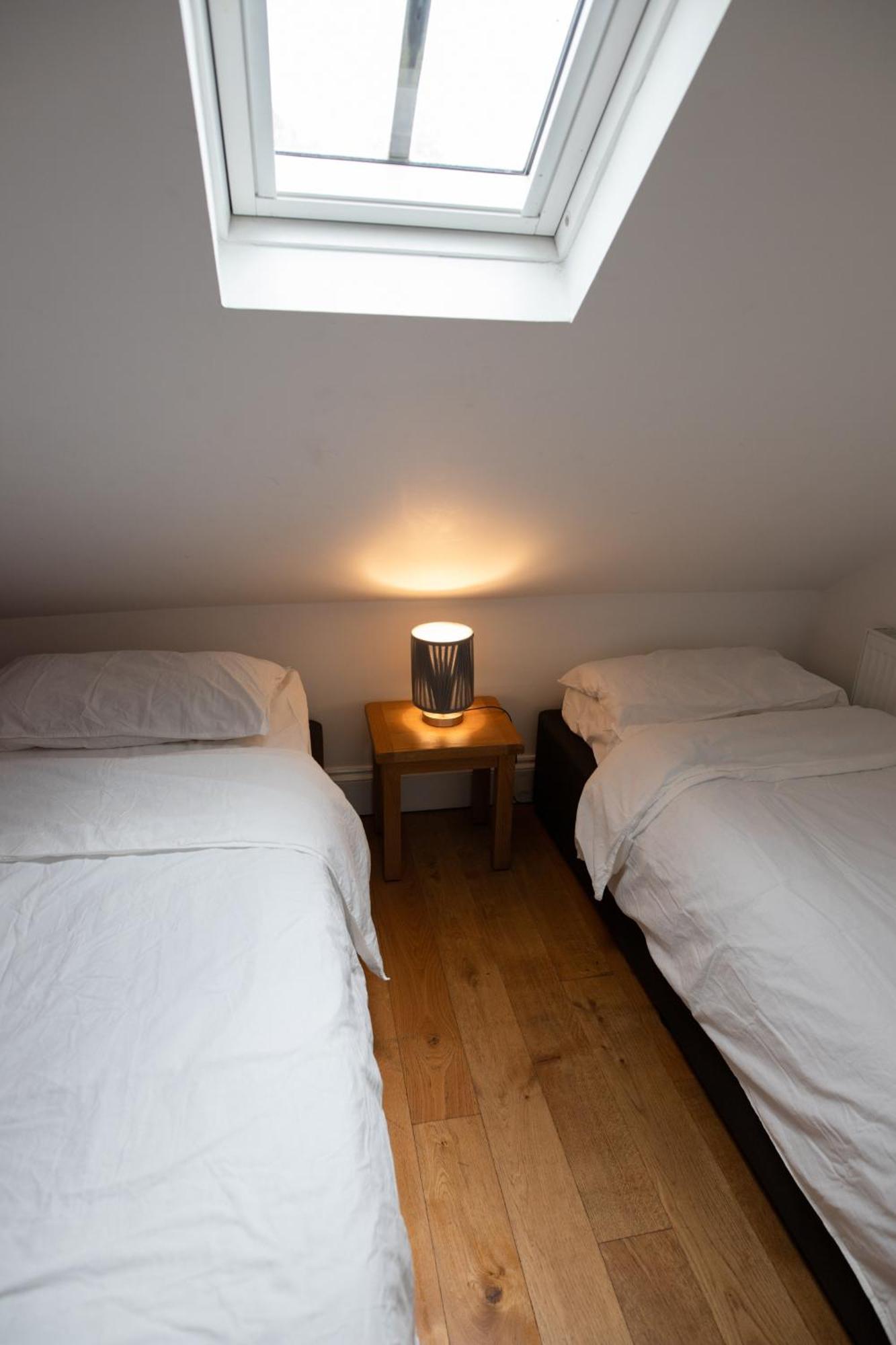 Ebs Hostel London Catford Экстерьер фото