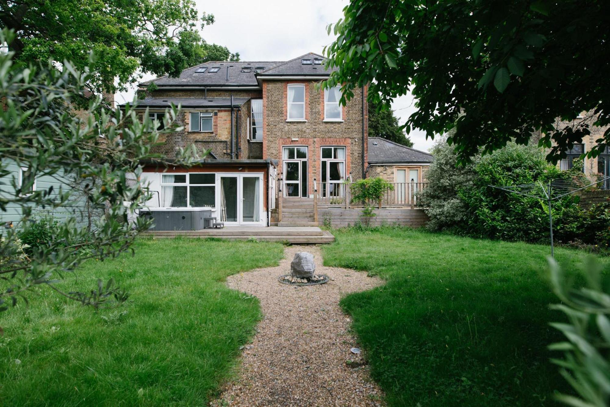 Ebs Hostel London Catford Экстерьер фото